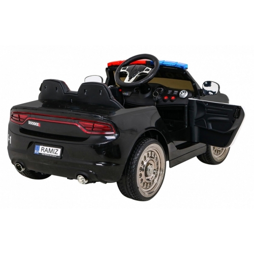 autko policyjne z pilotem